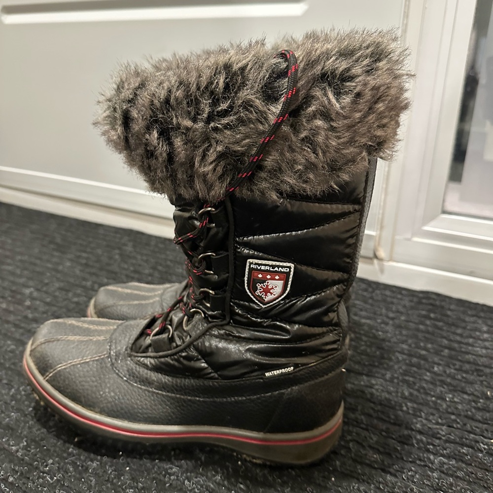 Women's Black Winter Boots